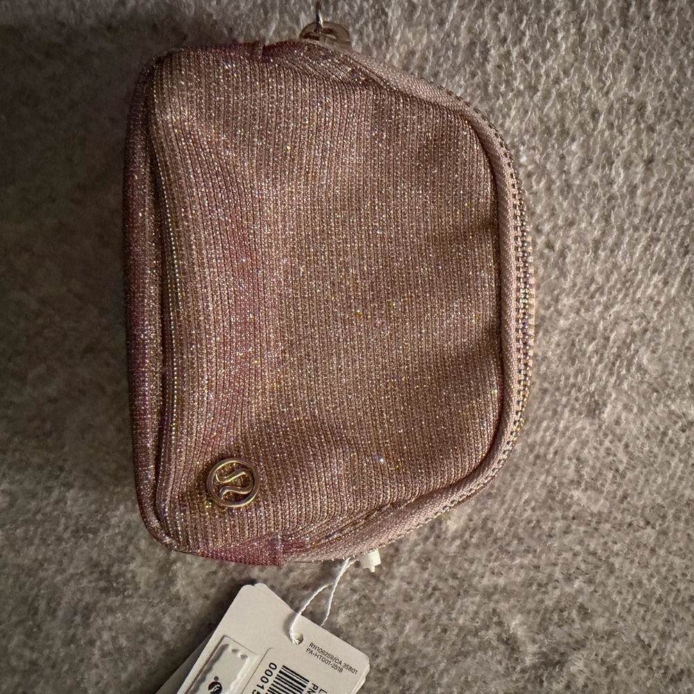 lululemon athletica Glitter Nano belt Bag nwt - Picture 3 of 9